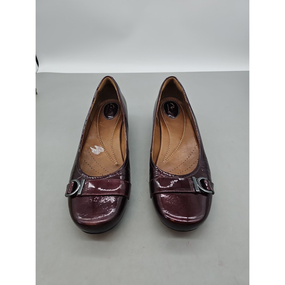 Clarks Wine Burgundy Leather Patent Soft Sole Shoes Slip On Size 12 M